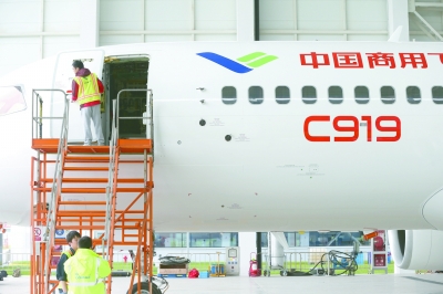 The domestic large aircraft C919 made its first flight today, and the overall localization rate reached over 50%.